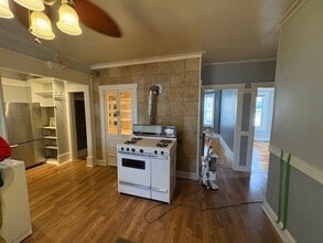 7 Dupont St, Unit 1L in Worcester, MA - Foto de edificio - Building Photo