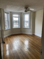 5 Barrows St, Unit 1 in Boston, MA - Building Photo