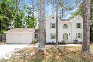 3135 Revere Cir in Snellville, GA - Building Photo