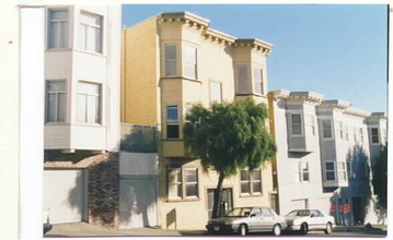 1046 14th St in San Francisco, CA - Foto de edificio - Building Photo