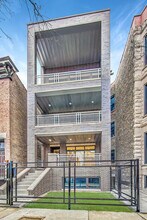 1042 S Oakley Blvd, Unit unit3 in Chicago, IL - Foto de edificio - Building Photo
