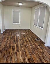 412 S 73rd St in Milwaukee, WI - Building Photo - Building Photo