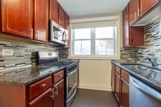 2622 W Catalpa Ave, Unit #7 in Chicago, IL - Building Photo - Building Photo