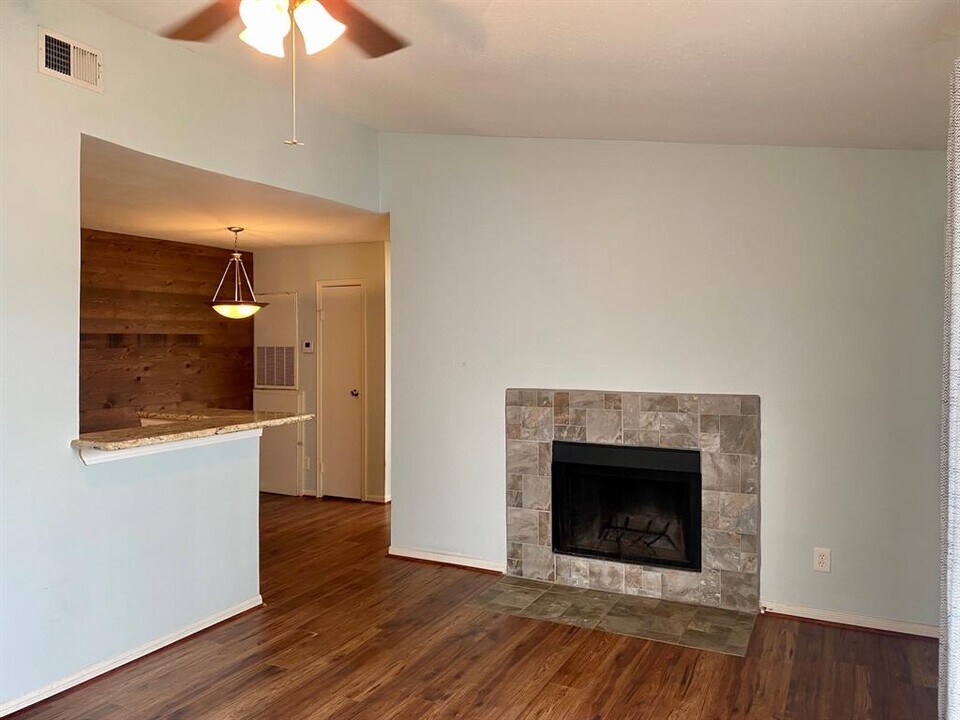 3506 Cove View Blvd, Unit 1608 in Galveston, TX - Building Photo