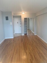 951 Oceanfront in Long Beach, NY - Foto de edificio - Building Photo