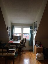 18 Otis St, Unit 1 in Watertown, MA - Foto de edificio - Building Photo
