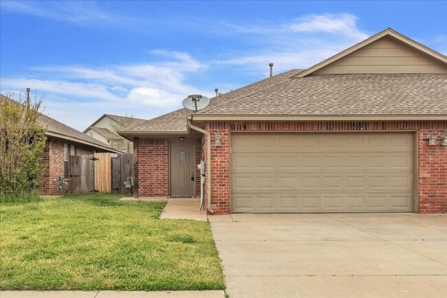 11119 SW 5th St in Yukon, OK - Building Photo - Building Photo