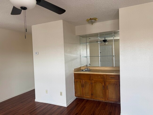 4902 Marcella Ave in Laredo, TX - Building Photo - Building Photo