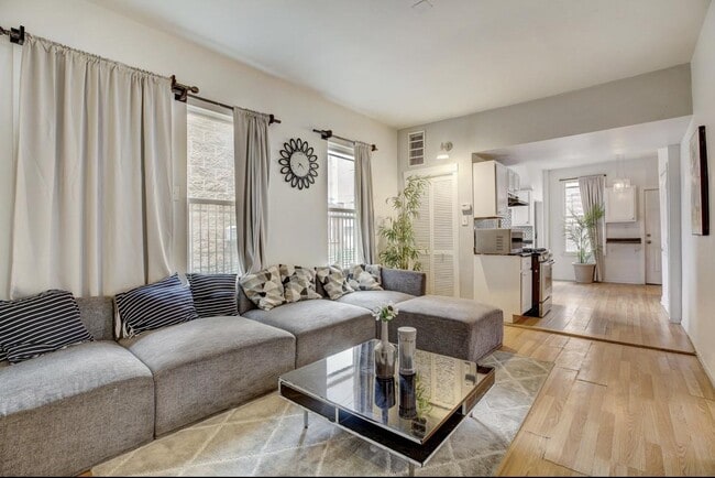 property at 2034 W Warren Blvd