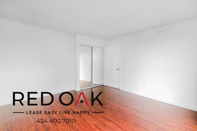 6660 Vineland Ave in Los Angeles, CA - Building Photo - Building Photo