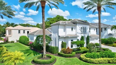 6766 Royal Orchid Cir in Delray Beach, FL - Foto de edificio - Building Photo