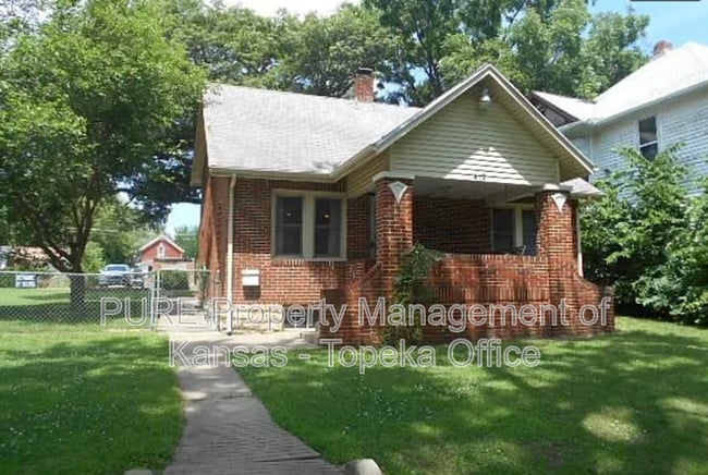 property at 419 SW Fillmore St