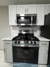 45-51-51 Cowles St, Unit 45 in Bridgeport, CT - Foto de edificio - Building Photo