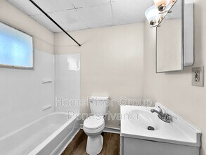 436 Connecticut Ave in Rochester, PA - Building Photo - Building Photo