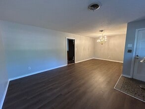 2031 Crabapple Dr in Shreveport, LA - Building Photo - Building Photo