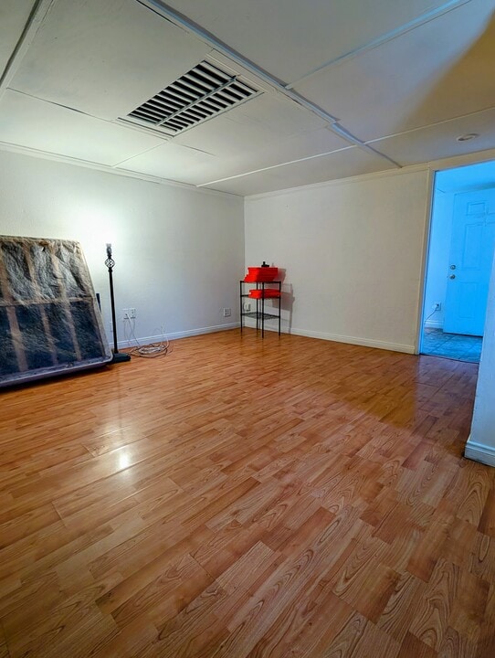 7781 Bently Ave, Unit A in Garden Grove, CA - Foto de edificio