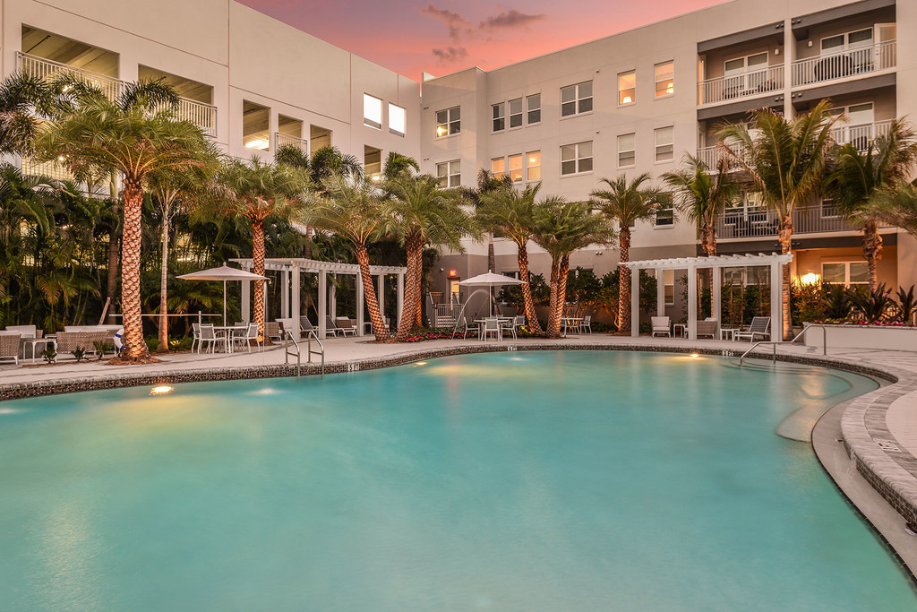 CitySide Apartments in Sarasota, FL | ApartmentHomeLiving.com