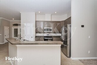 1102 Lumsden Trace Cir in Valrico, FL - Building Photo - Building Photo