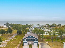 114 Debuys Rd, Unit Bldg 4-4103 in Biloxi, MS - Building Photo