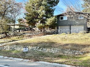 1400 W Highland View Dr in Boise, ID - Building Photo - Building Photo