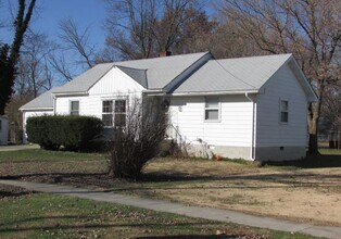 252 E North Ave in Noble, IL - Building Photo - Building Photo