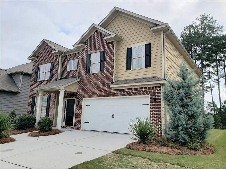 3919 Arrowfeather Ct in Buford, GA - Building Photo