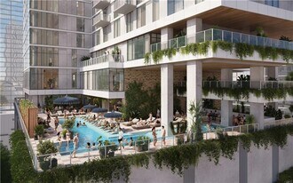 81 Rainey St in Austin, TX - Building Photo