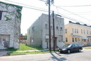 734 Catherine St Apartments