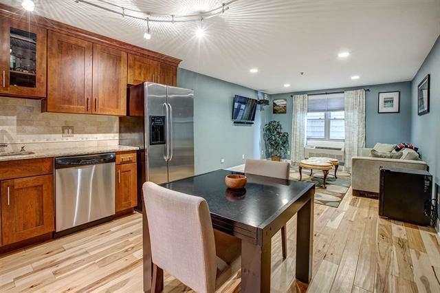 1720 New York Ave, Unit 205 in Union City, NJ - Building Photo - Building Photo