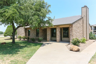 The Colony Apartments in Waco, TX - Building Photo - Building Photo