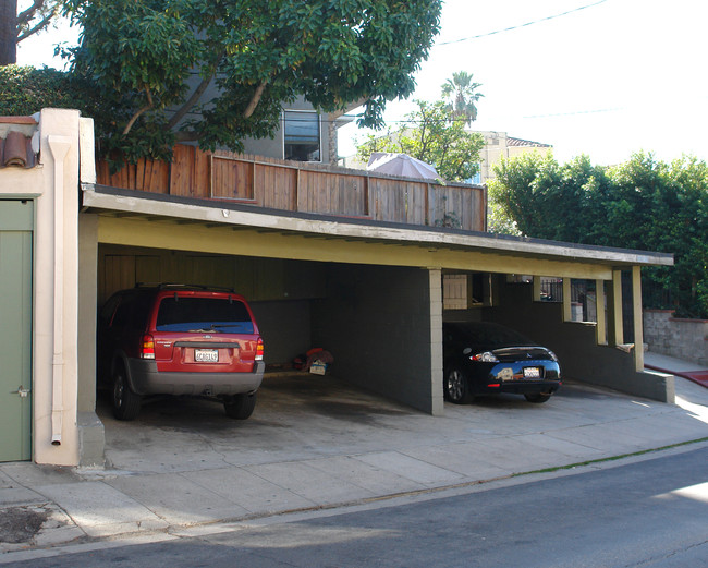 804 Maltman Ave in Los Angeles, CA - Building Photo - Building Photo