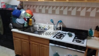 5 Lothian Rd, Unit 1 in Boston, MA - Foto de edificio - Building Photo