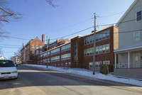 The Mount in Fall River, MA - Foto de edificio - Building Photo