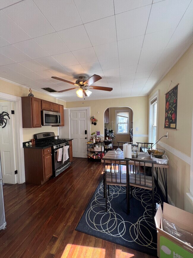 19 Chandler St, Unit 1 in Somerville, MA - Building Photo - Building Photo