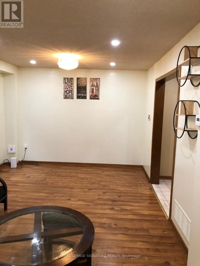 52 Pennsylvania Ave in Brampton, ON - Building Photo - Building Photo