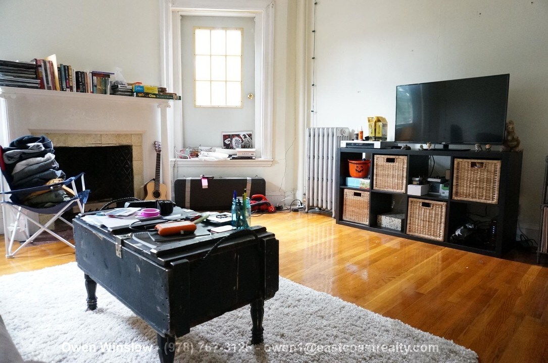 1071 Beacon St-Unit -D06 in Brookline, MA - Building Photo