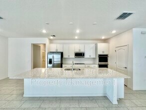 2217 Citrus Breeze Dr in Bradenton, FL - Building Photo - Building Photo