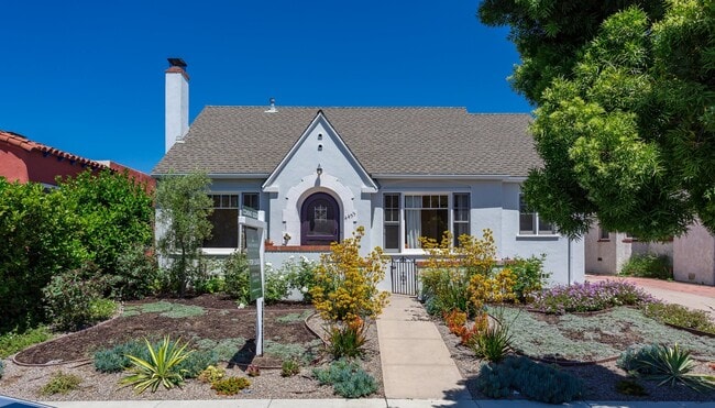 property at 4455 Swift Ave