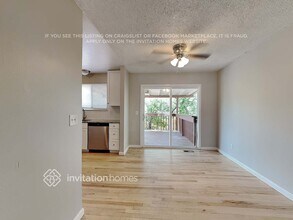 4255 S Naples Way in Aurora, CO - Building Photo - Building Photo