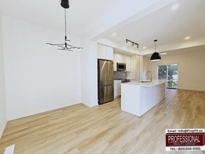 15708 97 Av NW in Edmonton, AB - Building Photo - Building Photo