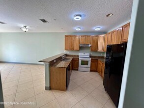 910 Twisting Branch Ct in Melbourne, FL - Building Photo - Building Photo