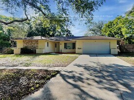 6916 Sugarbush Dr in Orlando, FL - Building Photo