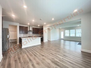 213 Ivy Arbor Way in Holly Springs, NC - Building Photo - Building Photo