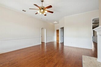 342 Stately Oak Ln in Lake Dallas, TX - Building Photo - Building Photo