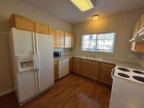 100 Beacon Way in Windsor, CO - Building Photo - Building Photo