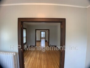256 Russell Ave S in Minneapolis, MN - Building Photo - Building Photo