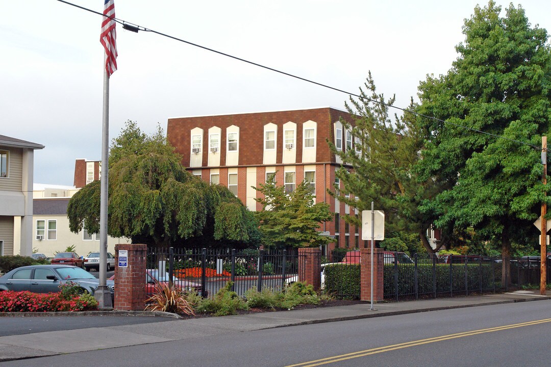 Kenilworth Park Plaza in Portland, OR - Foto de edificio