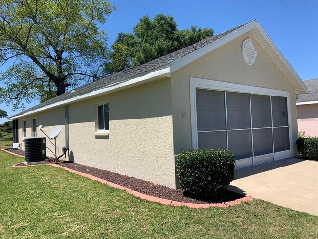 1918 NW 50th Cir in Ocala, FL - Foto de edificio - Building Photo