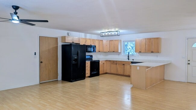 3885 Sonoma Ave in North Pole, AK - Building Photo - Building Photo