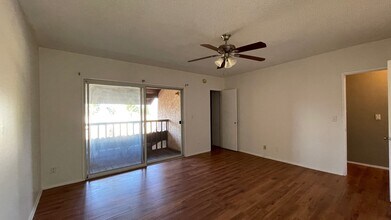 8005 Via Verona in Burbank, CA - Building Photo - Building Photo